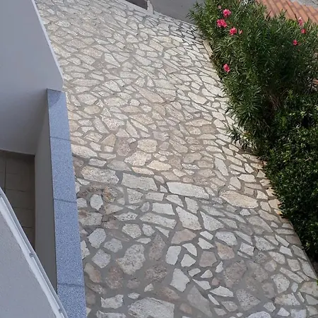 Sandi Appartement *