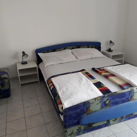 Appartement Sandi *